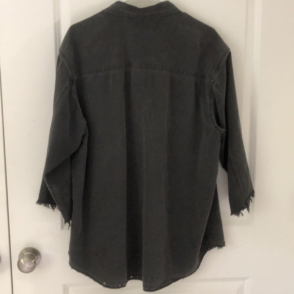 Vintage Levi’s 100% cotton button up - Picture 9 of 10